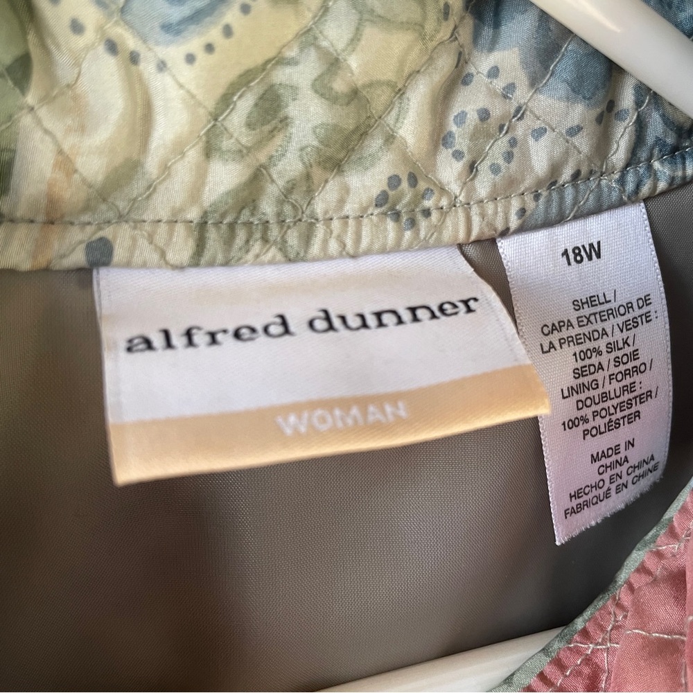 Vtg Silk Quilted Patchwork Jacket - Size 18w - image 3